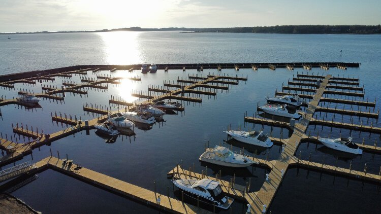 Adelaide Pointe Marina includes is a run by private company, but it includes public uses such as fishing spots and transient boat slips.