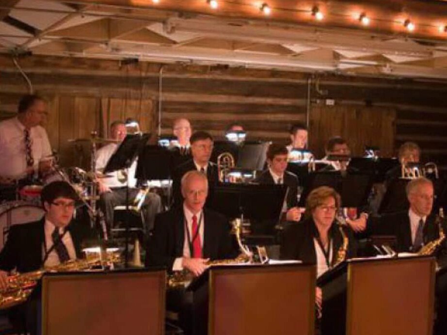 Big band sounds returned later with the Up North Big Band, entertaining crowds with the sounds of Glenn Miller and others.