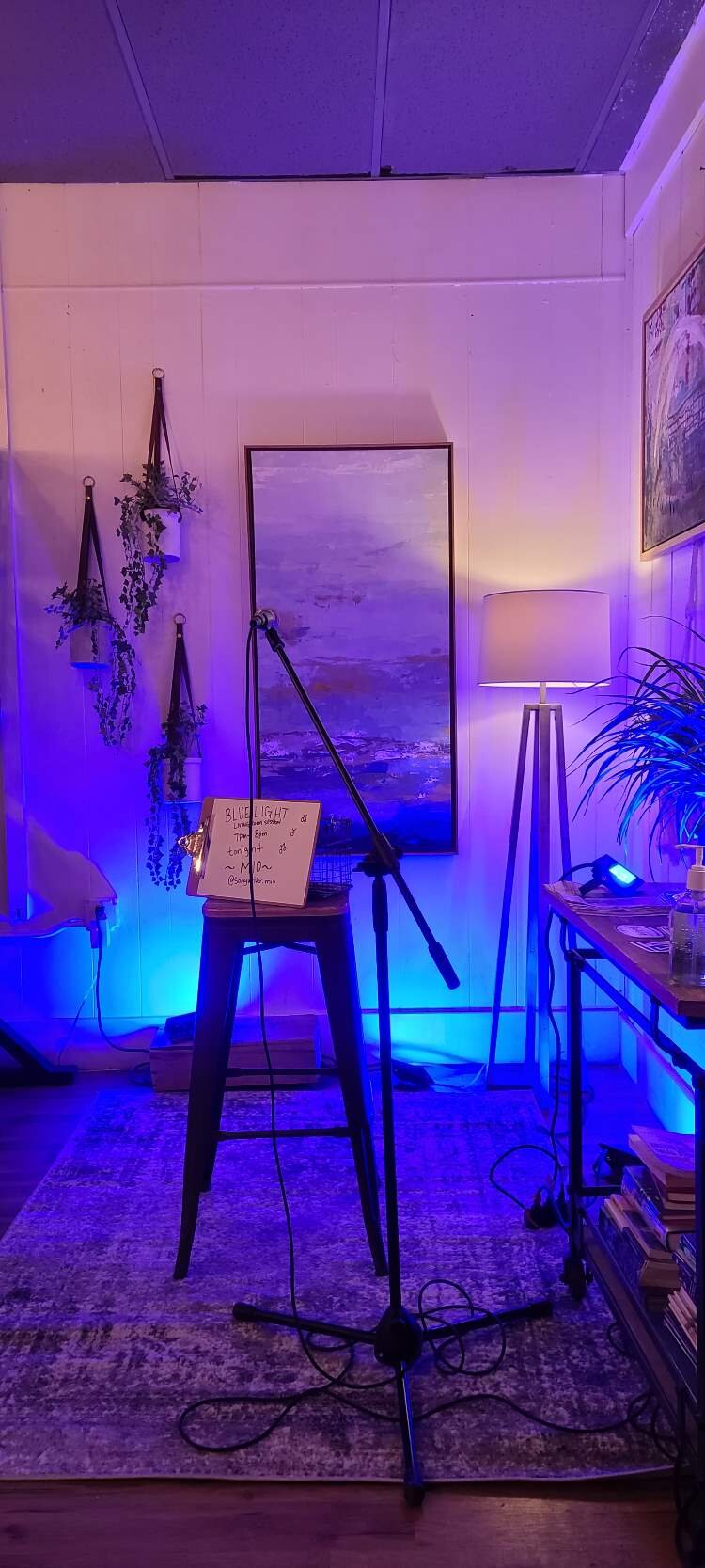 The Live Oak Coffeehouse hosts Living Room Sessions.