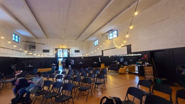 The Blue Light concerts are held on the second floor of the Ashman Plaza building.